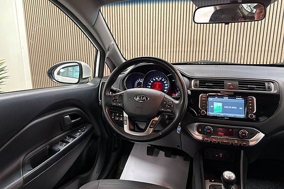 Kia Rio 5 of 19