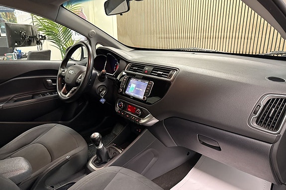 Kia Rio 6 of 19