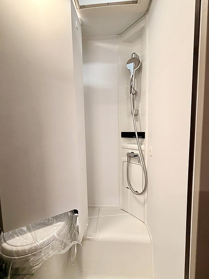 Adria Compact Select DL 15 of 17