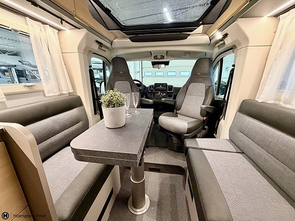 Adria Compact Select DL 16 of 17