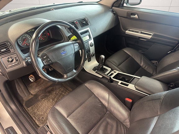 Volvo V50 8 of 23