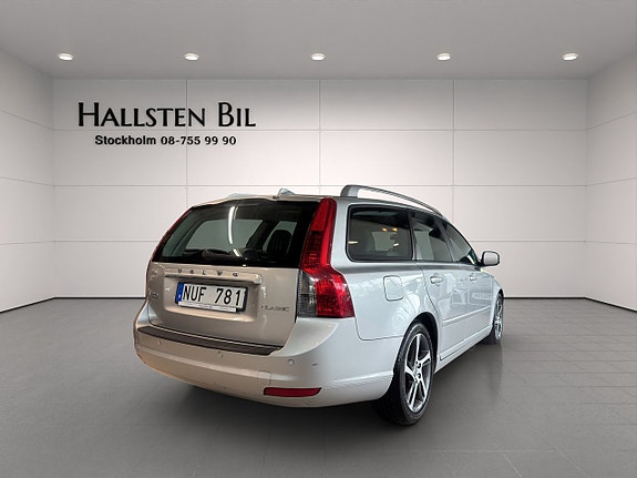 Volvo V50 6 of 23