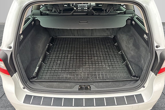 Volvo V70 9 of 15