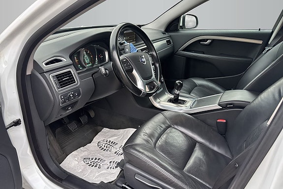 Volvo V70 10 of 15