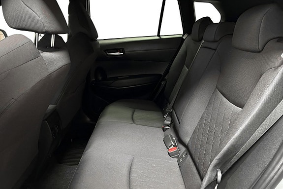 Toyota Corolla Cross 16 of 26