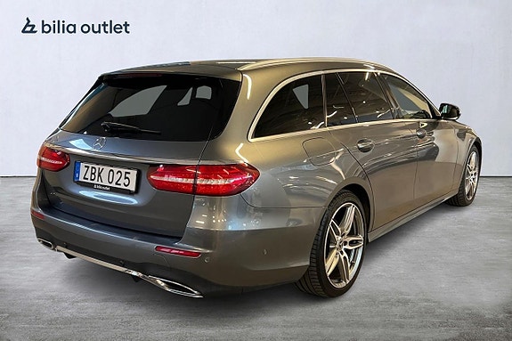 Mercedes-Benz E220 6 of 23