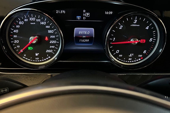 Mercedes-Benz E220 14 of 23
