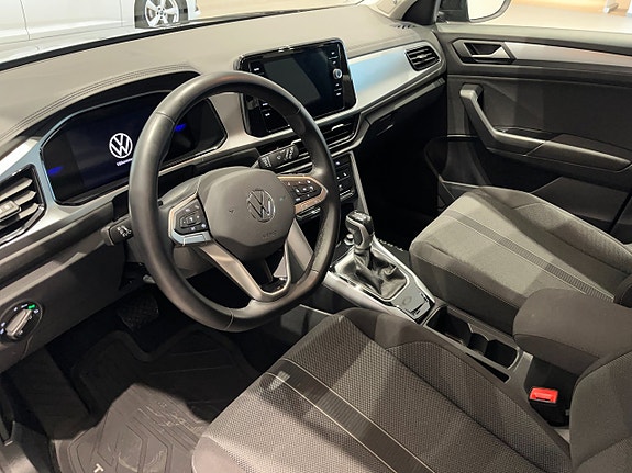 Volkswagen T-Roc 9 of 18