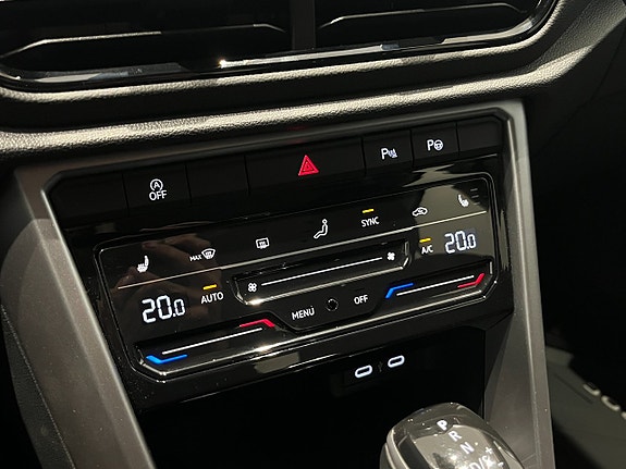 Volkswagen T-Roc 14 of 18