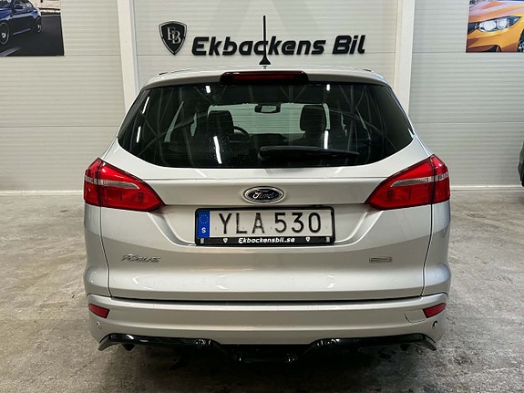 Ford Focus 5 of 18