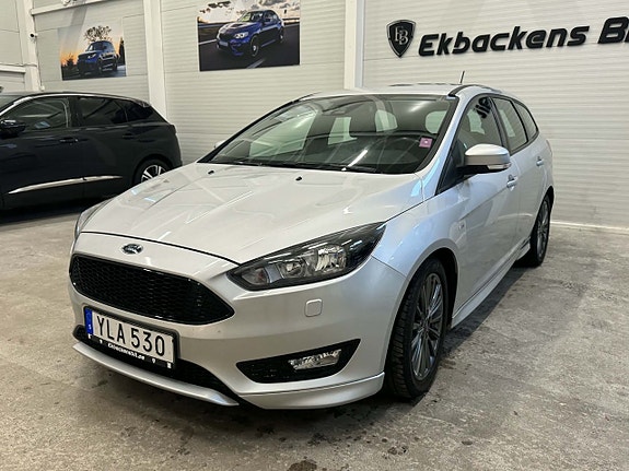 Ford Focus 3 of 18