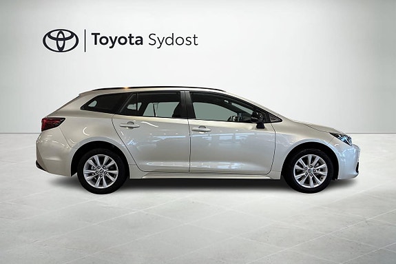 Toyota Corolla 12 of 14