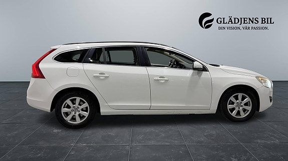 Volvo V60 8 of 24