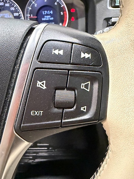 Volvo V60 22 of 24