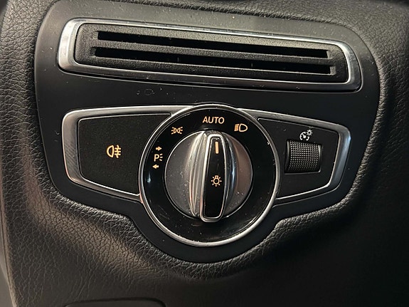 Mercedes-Benz C220 d 17 of 21