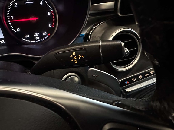 Mercedes-Benz C220 d 16 of 21