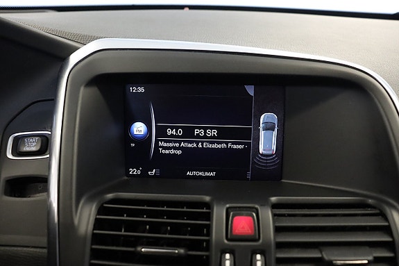 Volvo XC60 11 of 16