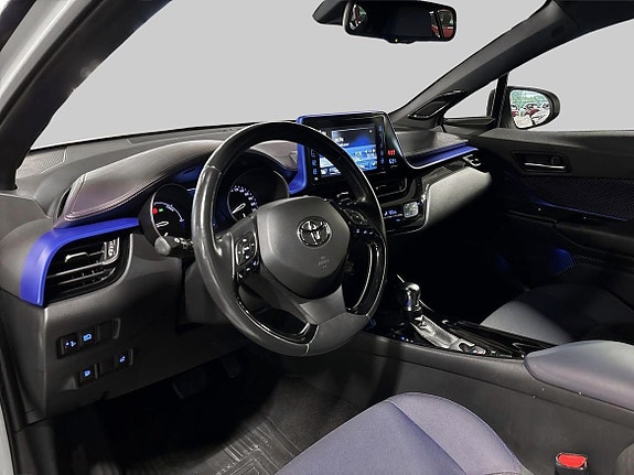 Toyota C-HR 14 of 19