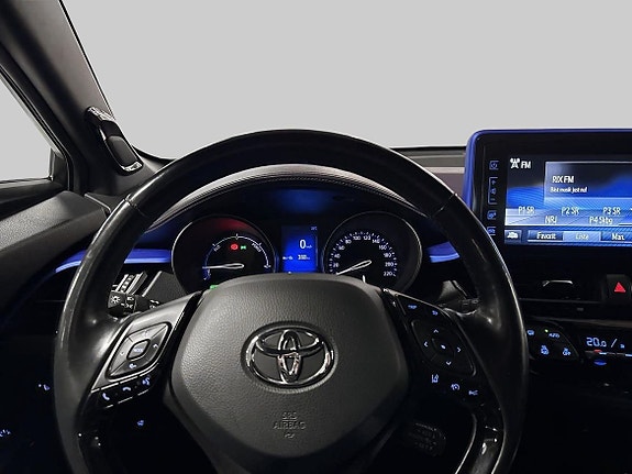 Toyota C-HR 15 of 19