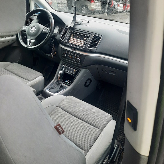 Volkswagen Sharan 6 of 12