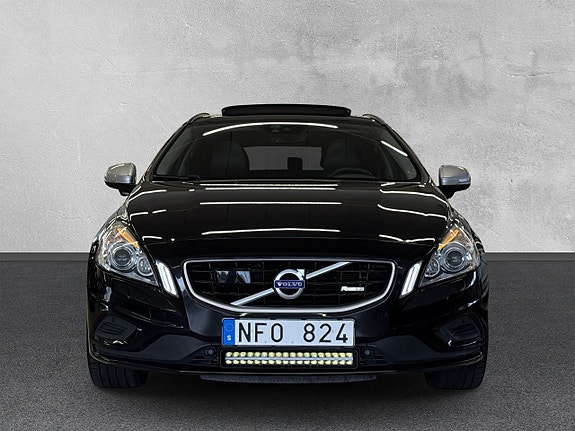 Volvo V60 8 of 30