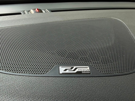Volvo V60 22 of 30