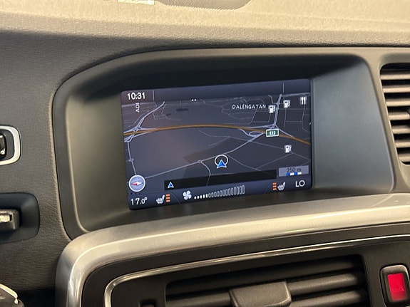 Volvo V60 17 of 30