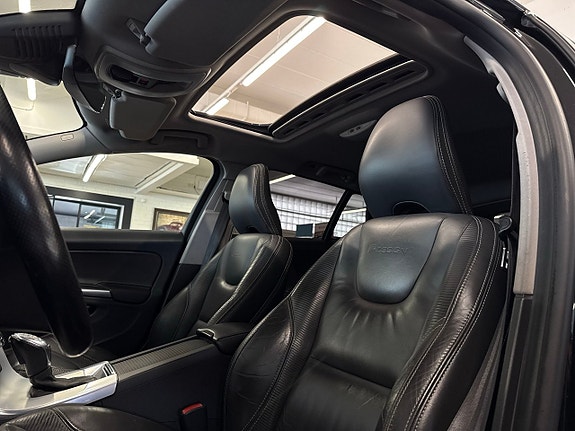 Volvo V60 24 of 30