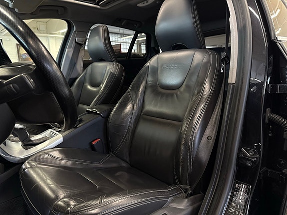 Volvo V60 28 of 30