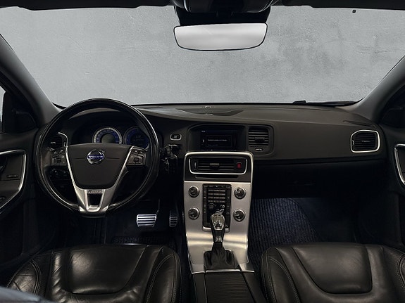Volvo V60 12 of 30