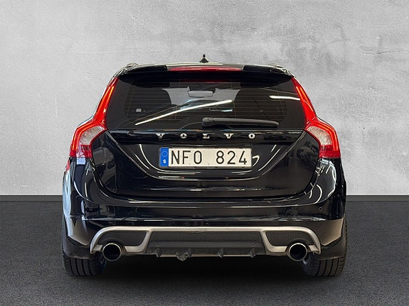 Volvo V60 4 of 30
