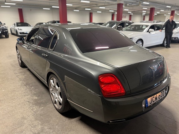 Bentley Continental Flying Spur 5 of 18