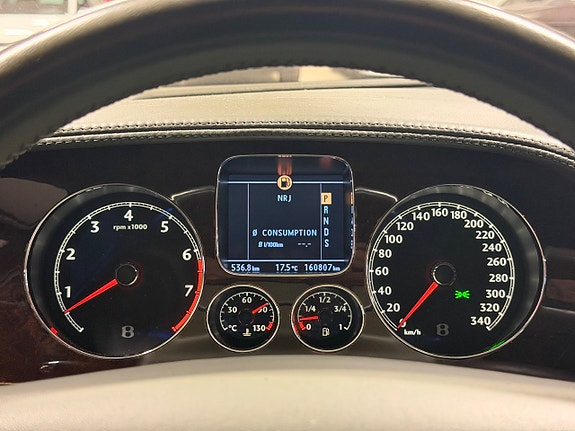 Bentley Continental Flying Spur 15 of 18