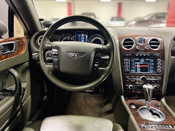 Bentley Continental Flying Spur 13 of 18
