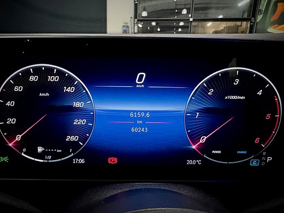 Mercedes-Benz GLC220 d 11 of 17