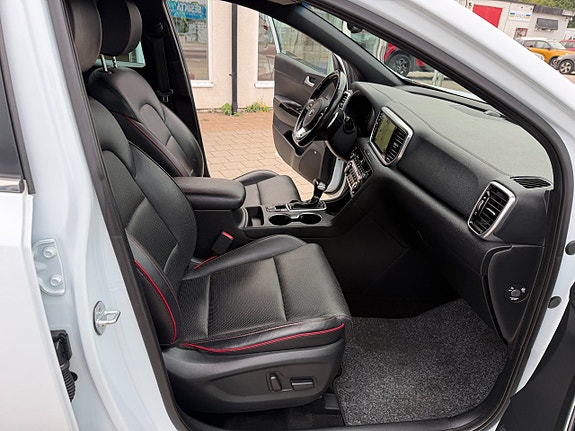 Kia Sportage 21 of 30