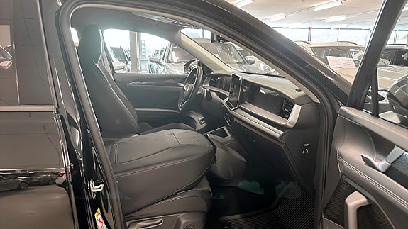 Volkswagen Tayron 12 of 12