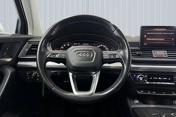 Audi Q5 12 of 19