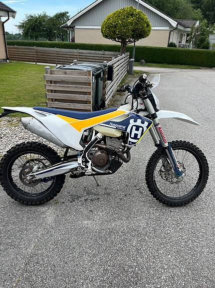 Husqvarna FE 350 2 of 4