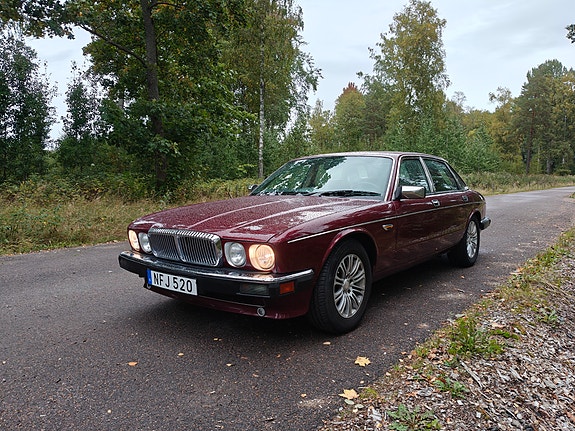 Jaguar Daimler 3 of 18