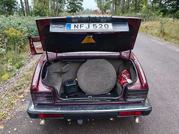 Jaguar Daimler 9 of 18