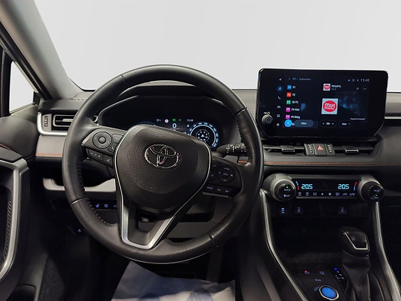 Toyota RAV4 10 of 11