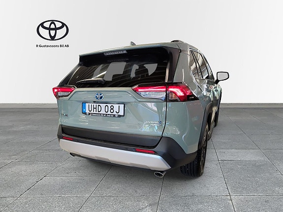 Toyota RAV4 11 of 11