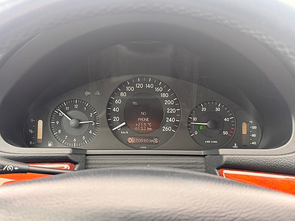 Mercedes-Benz E280 11 of 11