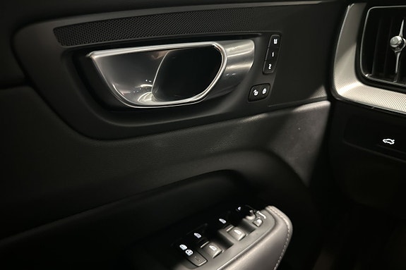 Volvo XC60 16 of 26