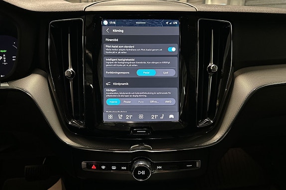 Volvo XC60 15 of 26