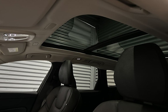 Volvo XC60 22 of 26