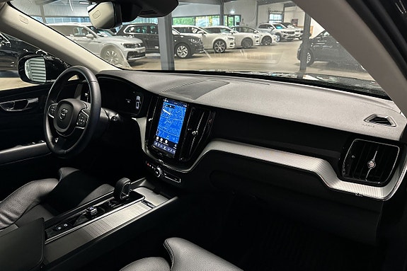 Volvo XC60 9 of 26