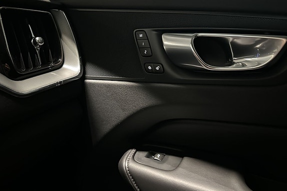 Volvo XC60 17 of 26