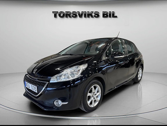 Peugeot 208 2 of 23